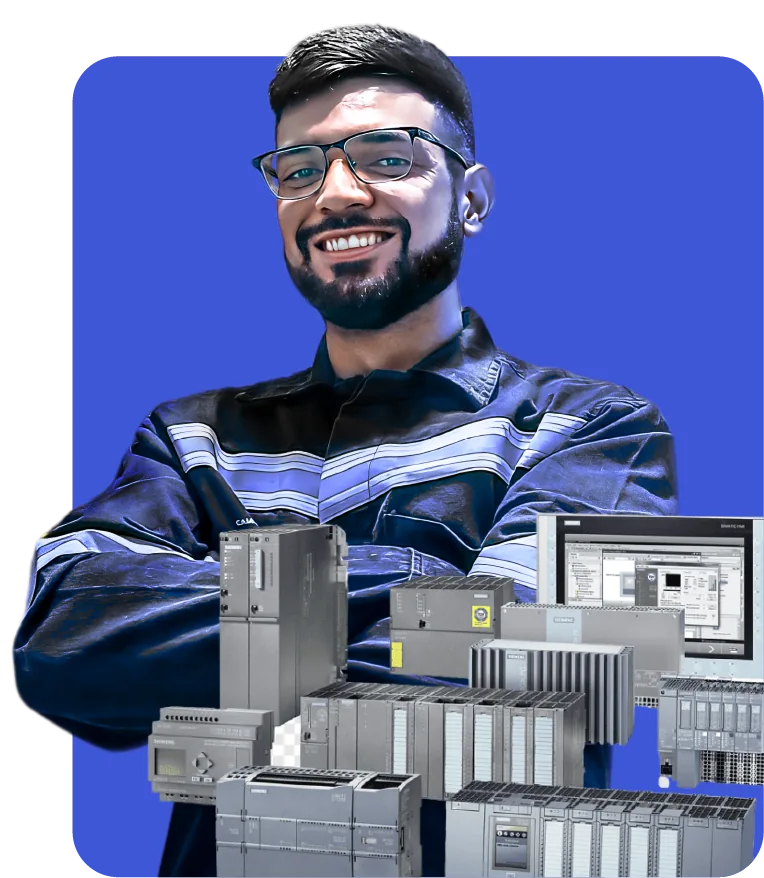 Kaique Silva, engenheiro de automação, com CLPs Siemens